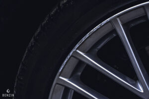 Aston Martin V8 Vantage 4.7 - 2010