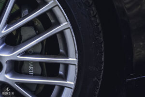 Aston Martin V8 Vantage 4.7 - 2010