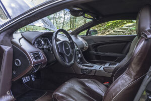 Aston Martin V8 Vantage 4.7 - 2010