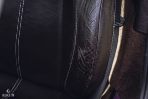 Aston Martin V8 Vantage 4.7 - 2010