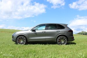 Porsche Cayenne Turbo - 2015