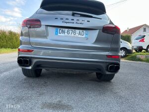 Porsche Cayenne Turbo - 2015