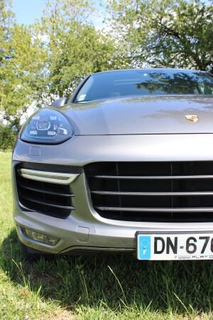 Porsche Cayenne Turbo - 2015