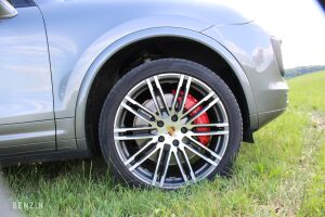 Porsche Cayenne Turbo - 2015