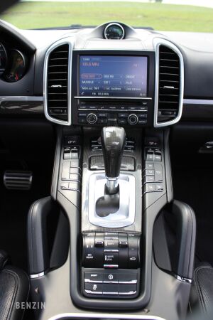 Porsche Cayenne Turbo - 2015