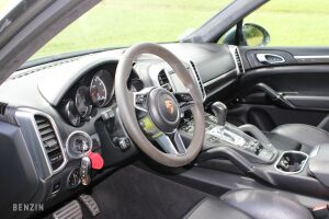 Porsche Cayenne Turbo - 2015