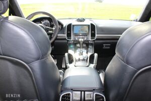 Porsche Cayenne Turbo - 2015