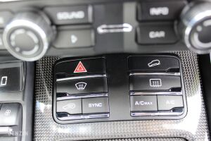 Porsche Cayenne Turbo - 2015