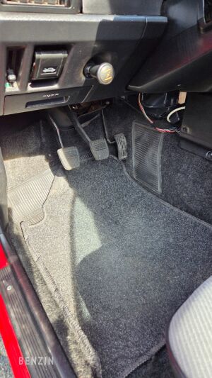 Toyota Corolla 1300 Liftback (KE70) - 1981