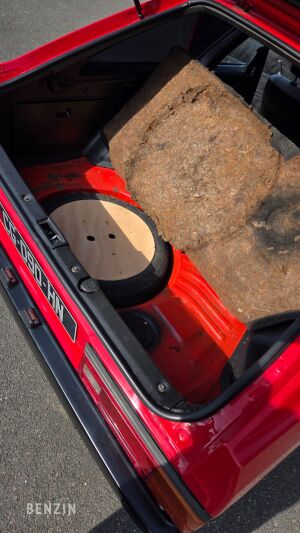 Toyota Corolla 1300 Liftback (KE70) - 1981