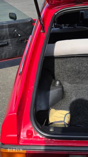 Toyota Corolla 1300 Liftback (KE70) - 1981