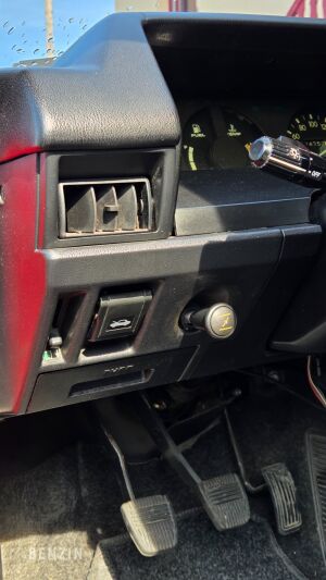 Toyota Corolla 1300 Liftback (KE70) - 1981