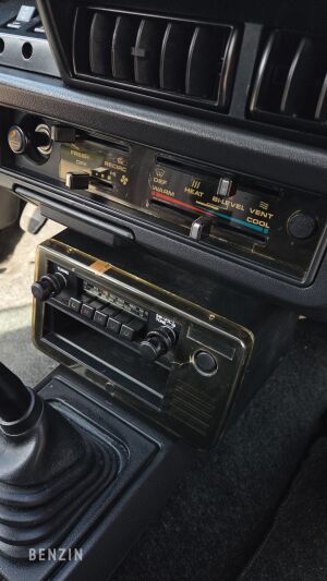 Toyota Corolla 1300 Liftback (KE70) - 1981