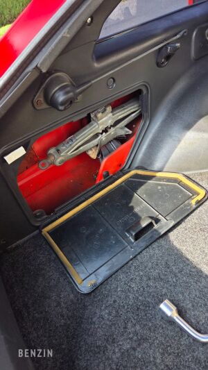 Toyota Corolla 1300 Liftback (KE70) - 1981