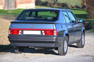 Alfa Romeo 75 1.6 i.e - 1990