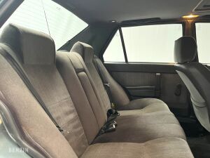 Alfa Romeo 75 1.6 i.e - 1990