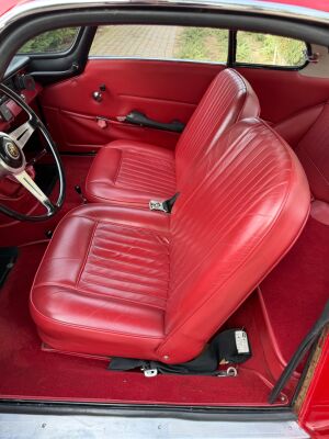 Alfa Romeo Giulia Sprint Speciale (SS)