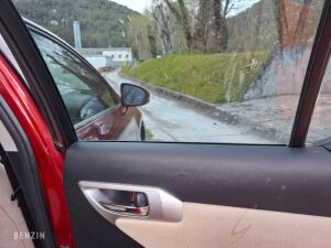 Lexus CT200h Sensation - 2011