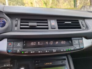 Lexus CT200h Sensation - 2011