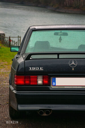 Mercedes-Benz 190E 2.5-16 - 1989