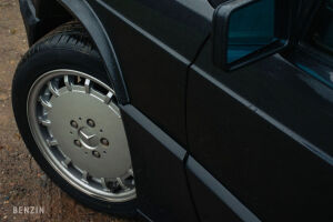 Mercedes-Benz 190E 2.5-16 - 1989