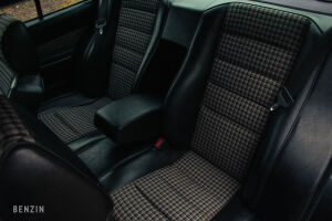 Mercedes-Benz 190E 2.5-16 - 1989