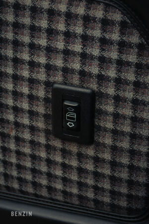 Mercedes-Benz 190E 2.5-16 - 1989