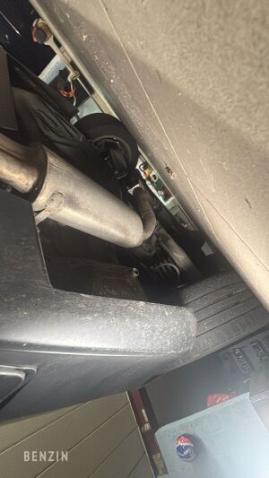 Mercedes-Benz 190E 2.5-16 - 1989