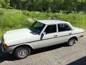 Mercedes-Benz 300 Turbodiesel W123 - 1983