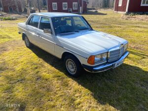 Mercedes-Benz 300 Turbodiesel W123 - 1983