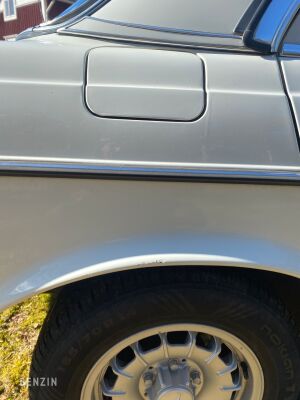 Mercedes-Benz 300 Turbodiesel W123 - 1983