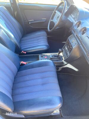 Mercedes-Benz 300 Turbodiesel W123 - 1983