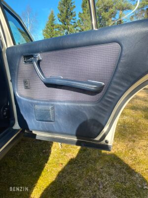 Mercedes-Benz 300 Turbodiesel W123 - 1983