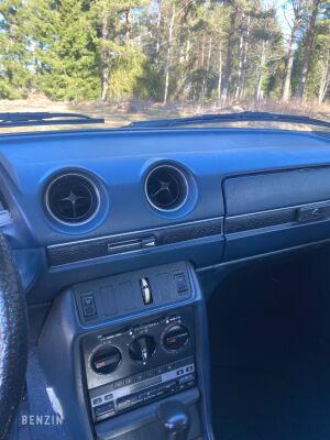 Mercedes-Benz 300 Turbodiesel W123 - 1983