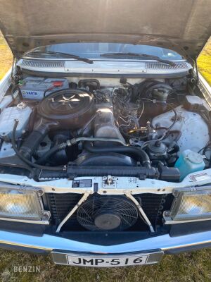 Mercedes-Benz 300 Turbodiesel W123 - 1983