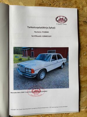Mercedes-Benz 300 Turbodiesel W123 - 1983