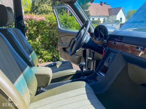 Mercedes-Benz 280 SE W116 - 1977