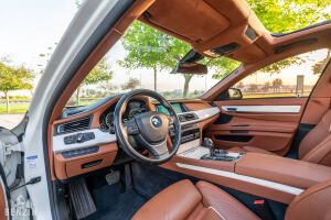 BMW 750Li Individual Pearl Edition - 2013