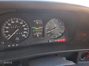 BMW 520i e28 26K km - 1984