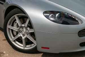 Aston Martin V8 Vantage 4.3 - 2007