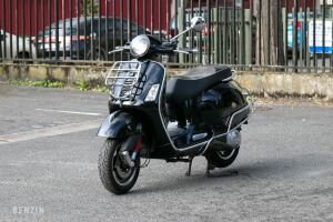 Piaggio Vespa GTS 125 Super - 2011