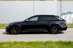 Audi RS6 Avant - 2021*Flash