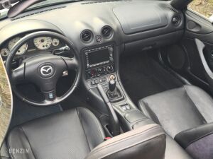 Mazda MX-5 NBFL - 2001