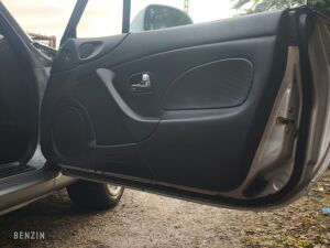 Mazda MX-5 NBFL - 2001