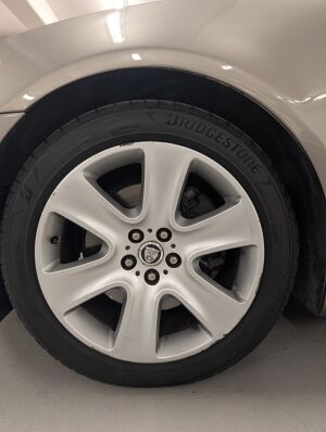 Jaguar XF 4.2 - 2008