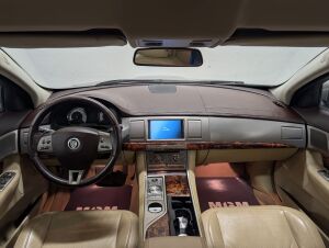 Jaguar XF 4.2 - 2008