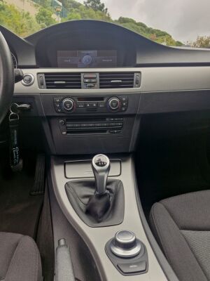 BMW 320i E90 - 2007 *77k km