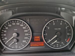 BMW 320i E90 - 2007 *77k km