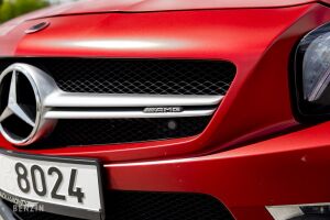 Mercedes-Benz SL 63 AMG - 2012