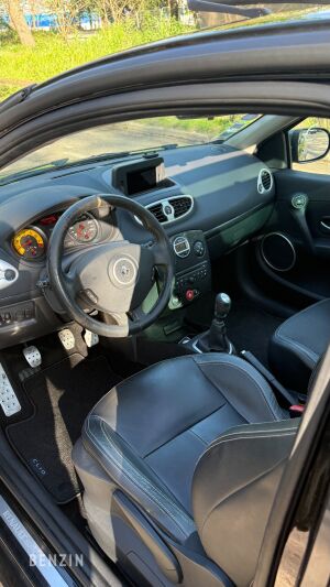 Renault Clio 3 RS - 2011